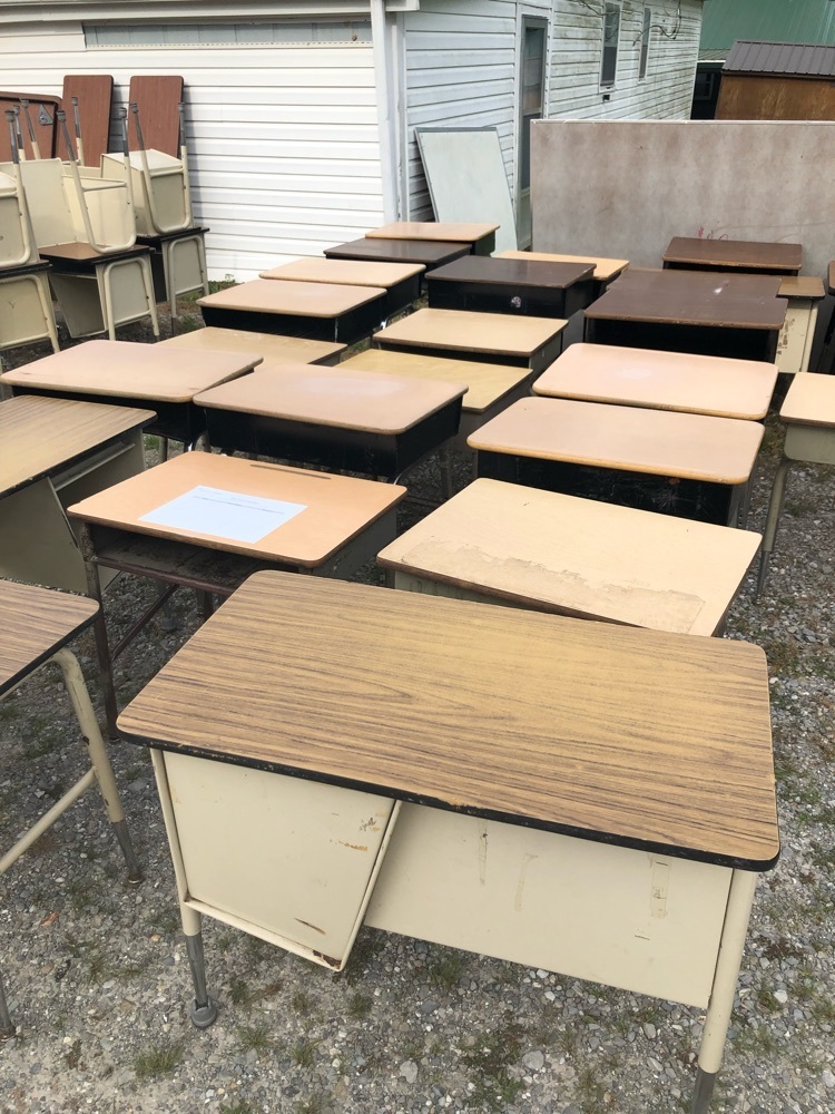 desks